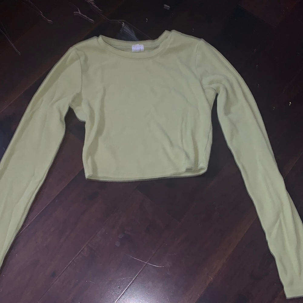 xs garage cropped long sleeve
